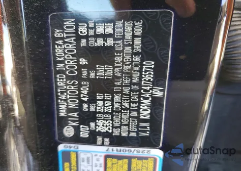 2018 Kia Sportage Lx z USA, uszkodzony, nr VIN KNDPMCAC4J7365710